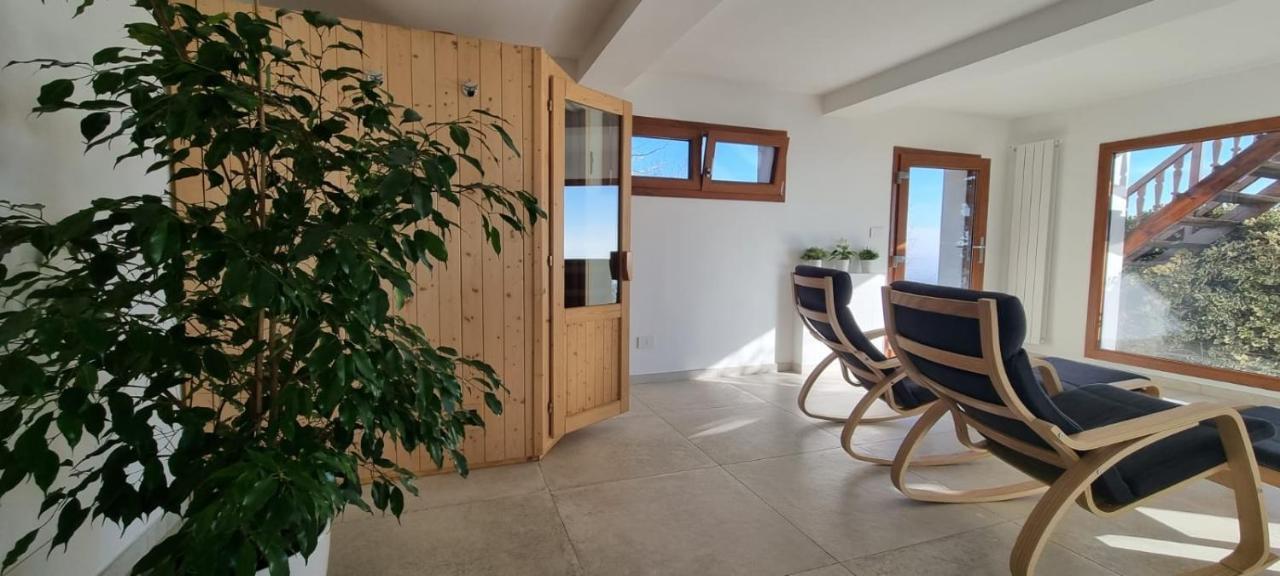 Chalet Sophie - Luxury Chalet Roletto Exterior photo