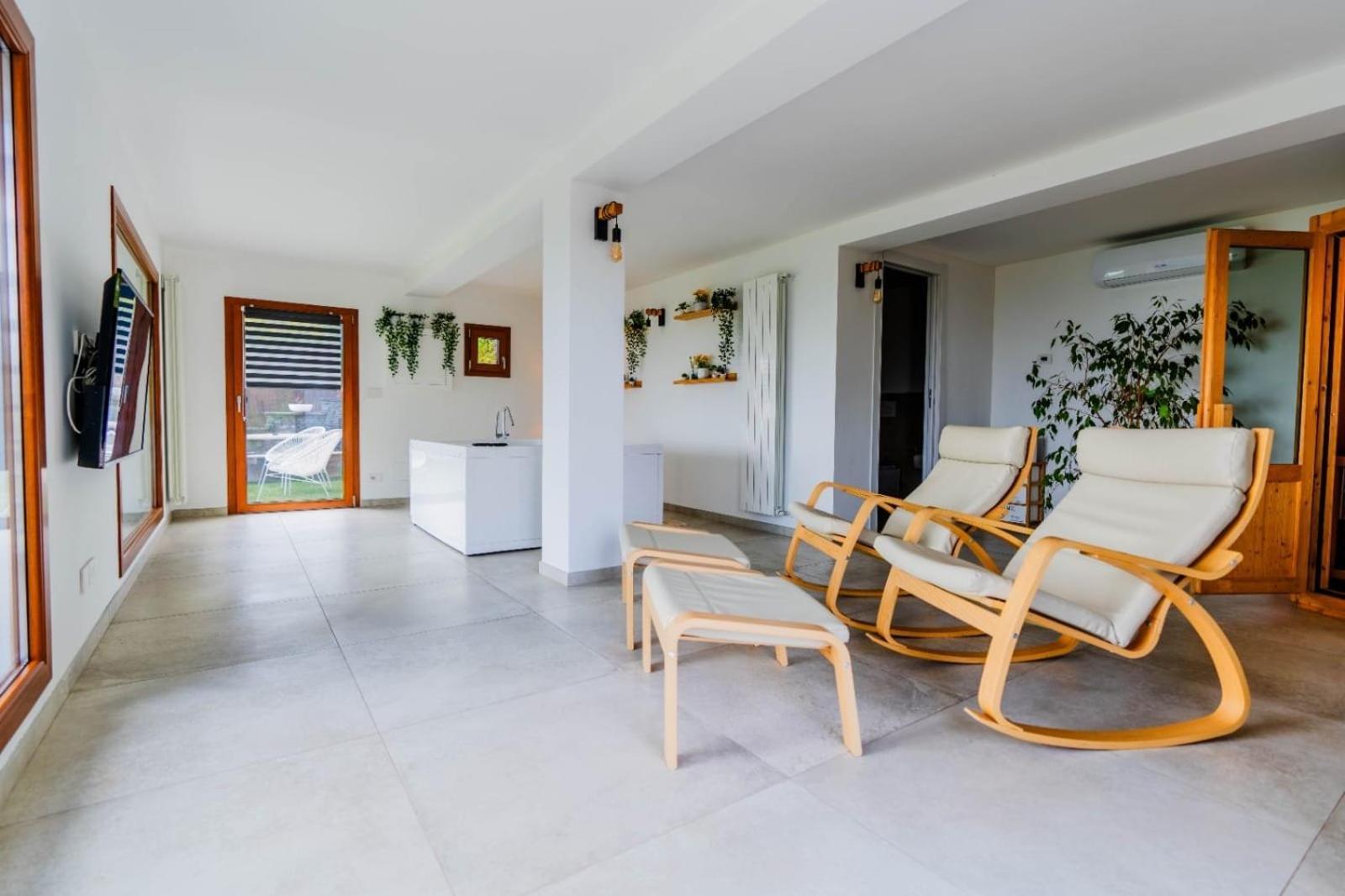 Chalet Sophie - Luxury Chalet Roletto Exterior photo